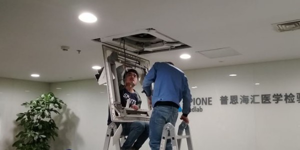 中央空調(diào)維護的時候，到底需要拆除吊頂嗎？